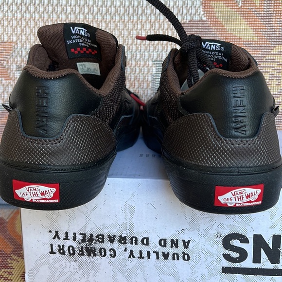 Vans WMNS Wayvee
(Justin Henry) Coffebean
VN0A5JIA8AC
Sneakers G - Picture 14 of 16